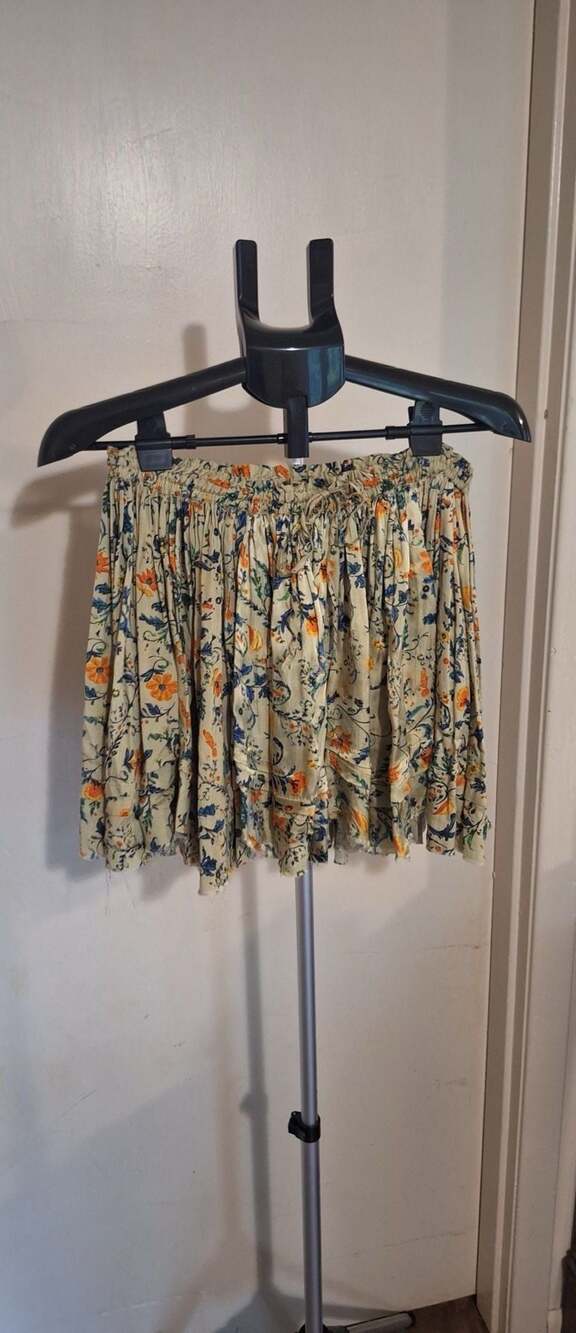 Free‎ People FP hand printed Floral Mini Skirt Boho Green Combo Tiered, L NWT